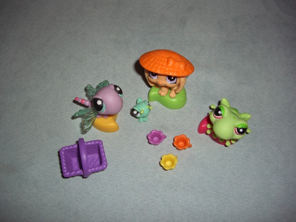 Littlest Pet Shop LPS DRAGONFLY #316 BUNNY #480 FROG #898 w ...