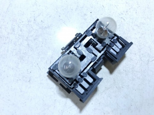 333945259 Lampenträger Rücklicht Rückleuchte innen Heckklappe  DE740792-55