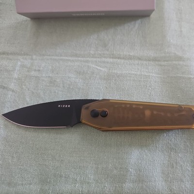 Kizer Tomb Drop Point Folding Pocket Knife Nitro-V Blade PEI Handle V3692A1