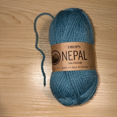 NEW  Drops NEPAL 35% Alpaca 65% Wool Yarn  New Balls 8911