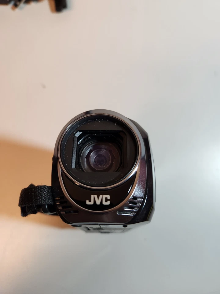 JVC Everio GZ-MS110BU Camcorder 45x Zoom w/ Battery And Charger  - Image 4 of 4