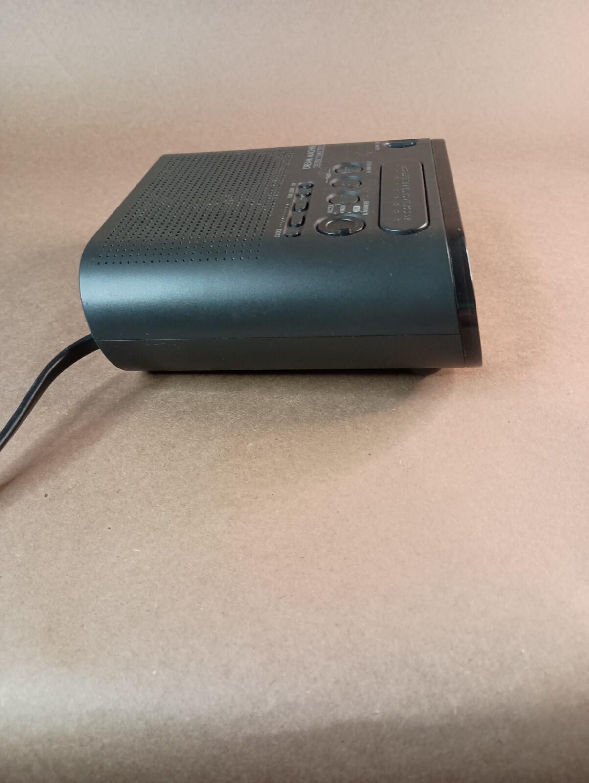 sony-dream-machine-icf-c218-black-am-fm-digital-alarm-clock-radio