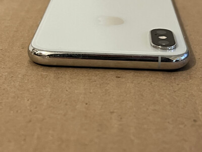 Apple iPhone XS - 64GB - Silver Unlocked A1920 (CDMA + GSM) Read