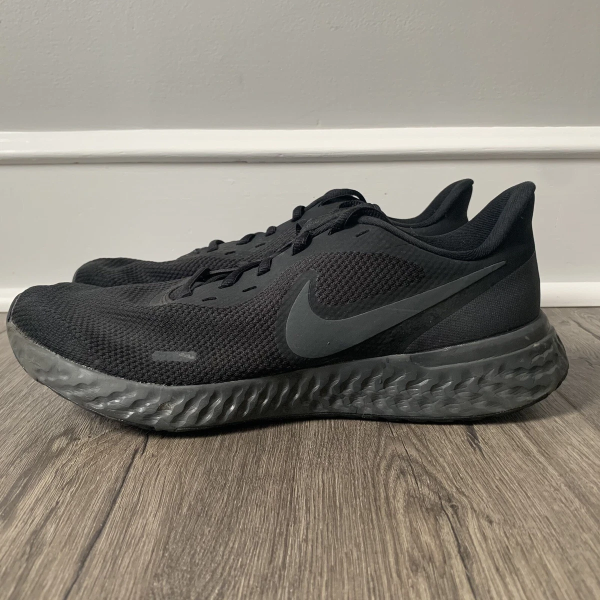 Nike revolution 10 discount