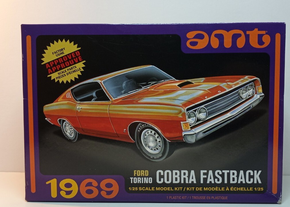 セット AMT AMT1217M, 1:25, 1969 Ford Torino Cobra Fastback Model