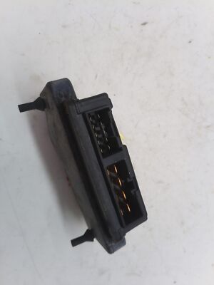 Kawasaki ZX7R 96 00 Fuse Box 260211095 | eBay