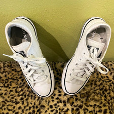 Converse Chuck Taylor All Star Low Top White Canvas Lace-Up Sneakers Unisex