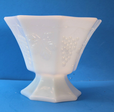 Vintage MCM Anchor Hocking Milk Glass Grapes & Vines Octagon Candy Dish