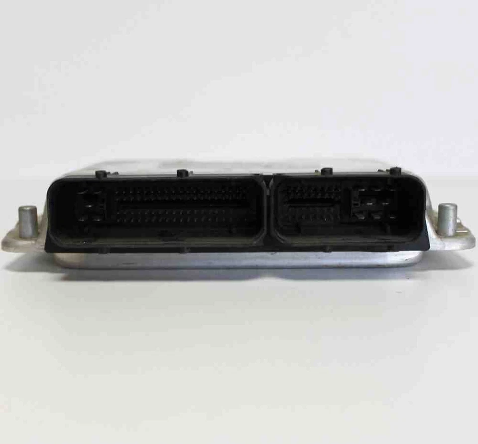 Centralina motore AUDI A4 8D2, B5 038906019BR 1.9 Diesel 85kw 2000 2578795 - Immagine 2 di 3