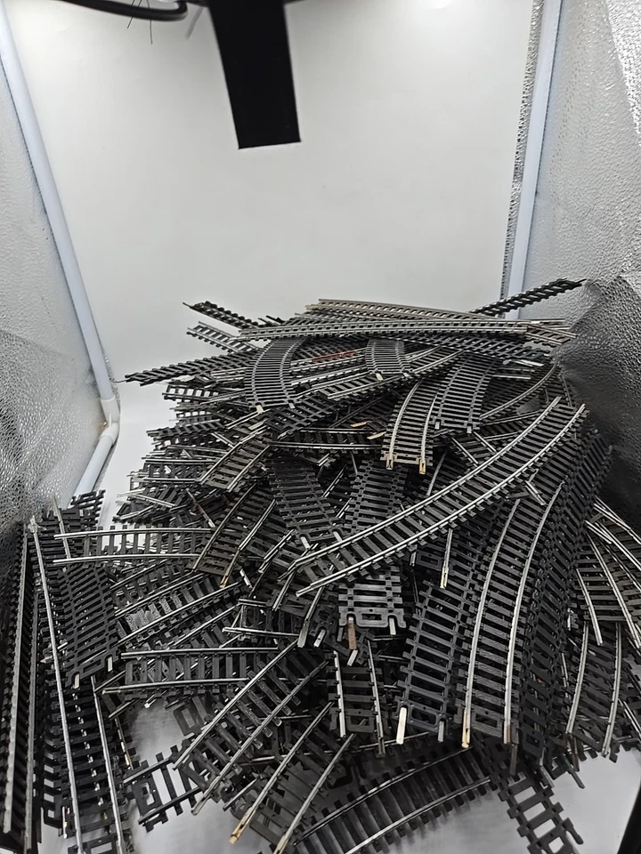  Tyco Bachmann/Life-Like HO Scale 18-30” Radius Track  NS/Steel 150 Rails - Image 3 of 4