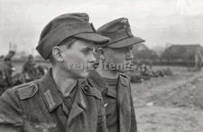 WW2 PICTURE PHOTO GERMAN 2 SOLDIER VERY YOUNG 6359