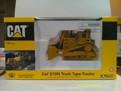 NORSCOT CAT D10N Track-Type Tractor #55701 1:50 Scale Darkish Yellow Good++ Box