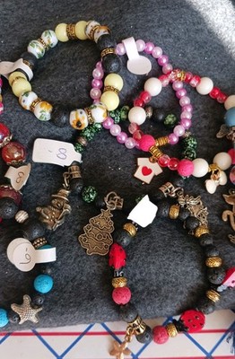Lot Of 7 Beaded Bracelets..different Colors And Sizes..each Different &Unique
