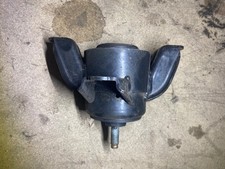 2014 HYUNDAI i30 HATCHBACK DRIVER SIDE FRONT ENGINE MOUNT 21810-A5000