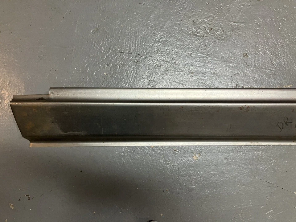 Panel de reparación basculante exterior derecho Ford Customline Fairlane Mainline 55-56 2 puertas Foto 2 de 4