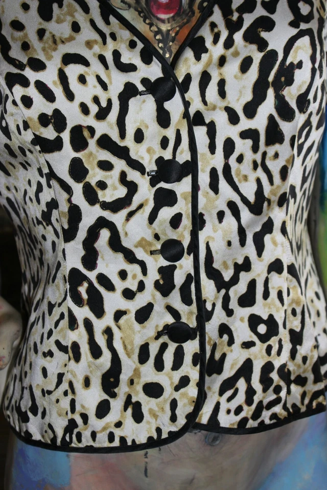 Hermosa Blusa JS Collections 100% Seda Estampado Animal Botón Frontal Talla 12 Foto 4 de 4
