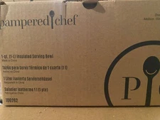 Pampered Chef 1 qt Insulated Serving Bowl w Lid White 100262 Keep Food Hot Cold