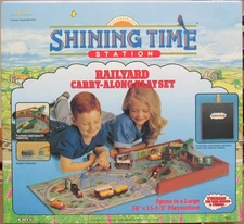 ERTL 4062 - Thomas the Tank Engine & Friends "Railyard Carry-Along Playset" NOS