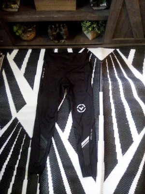 Virus Brand Sz XS Leggings Athletic Wear Yoga Spandex Pants Accentuates Curves