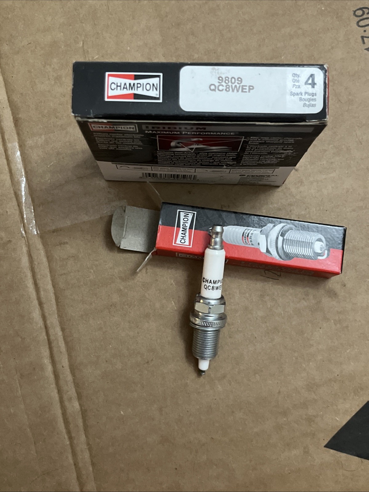 4PACK Champion QC8WEP Spark Plug 9809 Johnson Evinrude 200-225-250-300 R:5007597