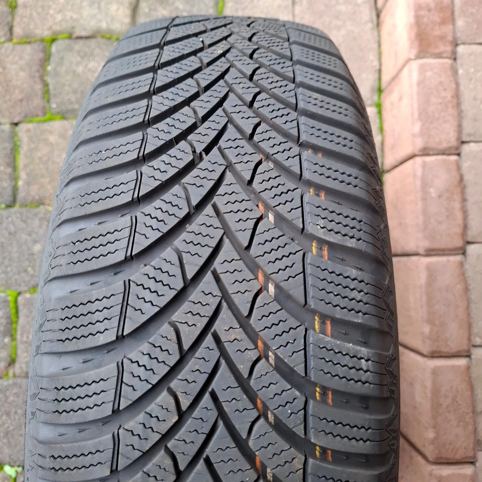 4 Winter Kompletträder mit Alufelge diamant schwarz - Bild 2 von 3