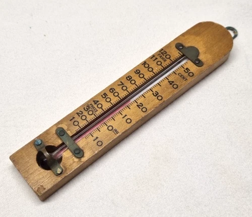 vintage c1950s traditional 6" wooden wall thermometer working order