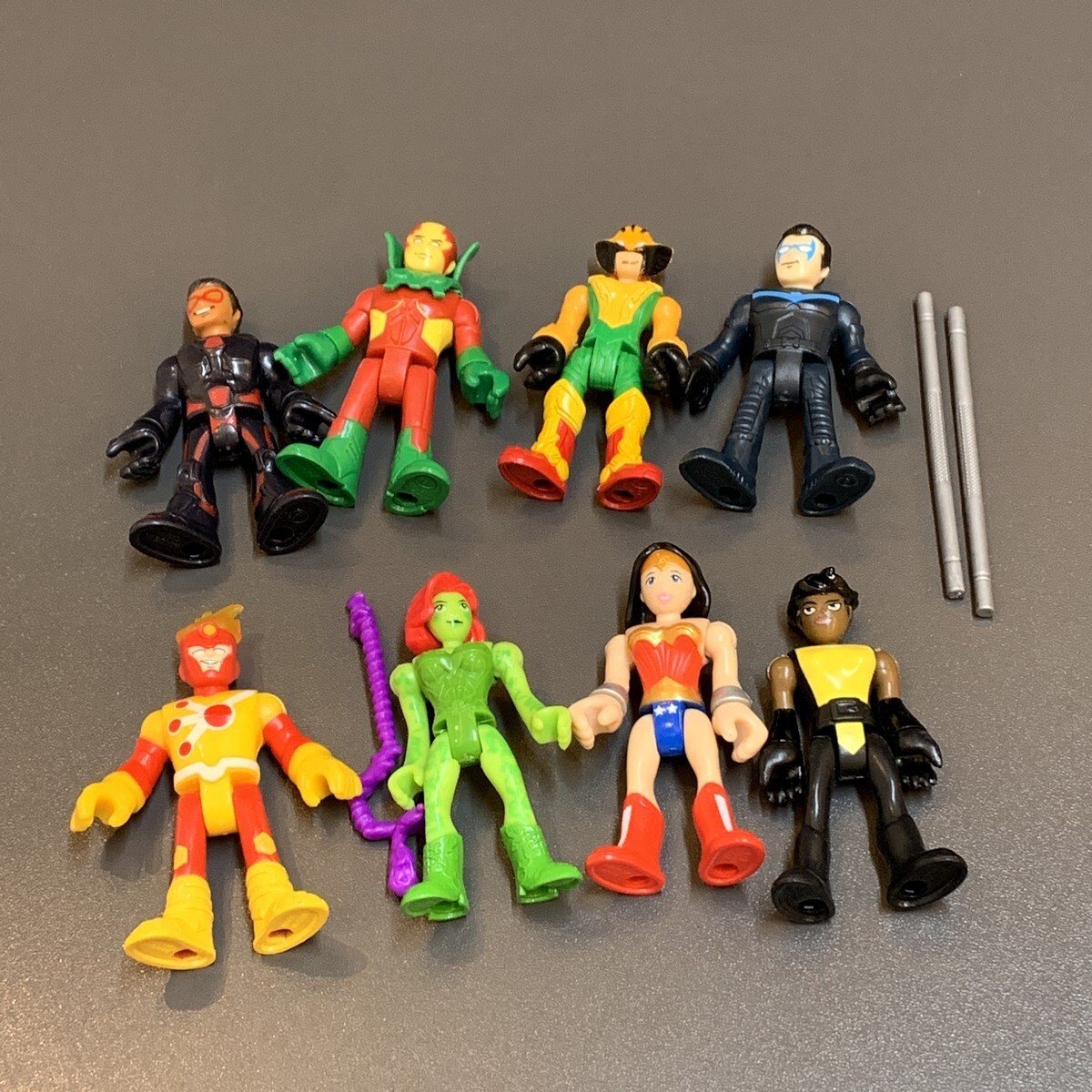 Lot 8 Fisher-Price Imaginext DC Super Friends Comics figure