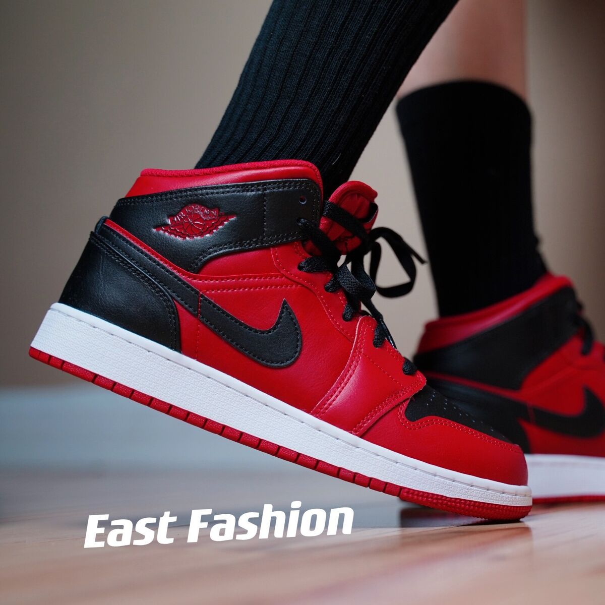 Nike Air Jordan 1 Mid Reverse Bred 554724-660 Men's & GS Sizes