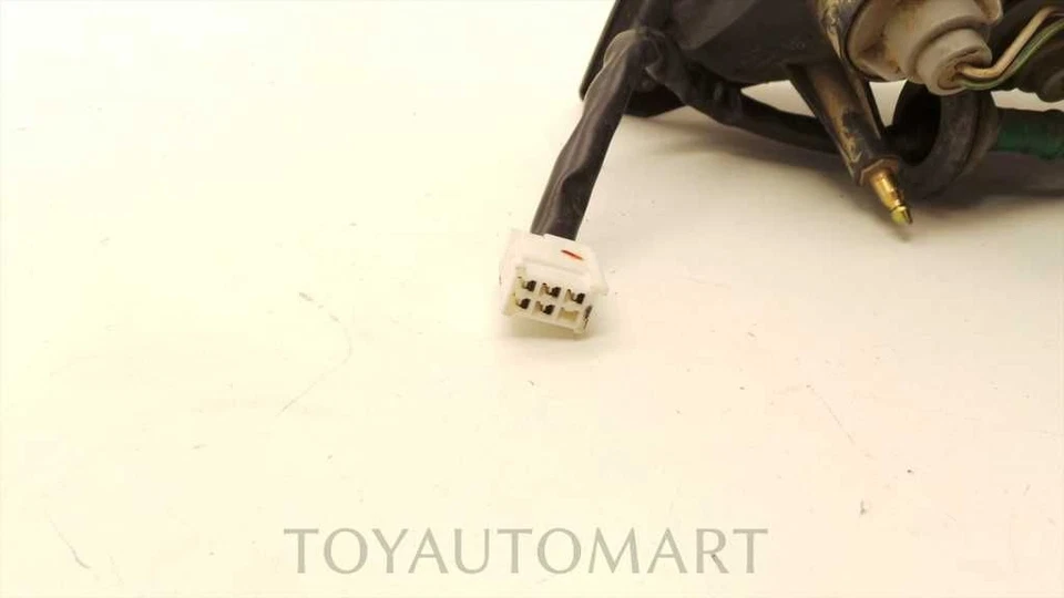 MONTAJE LUZ TRASERA IZQUIERDA TOYOTA RAV4 LADO CONDUCTOR 96-97 Foto 4 de 4