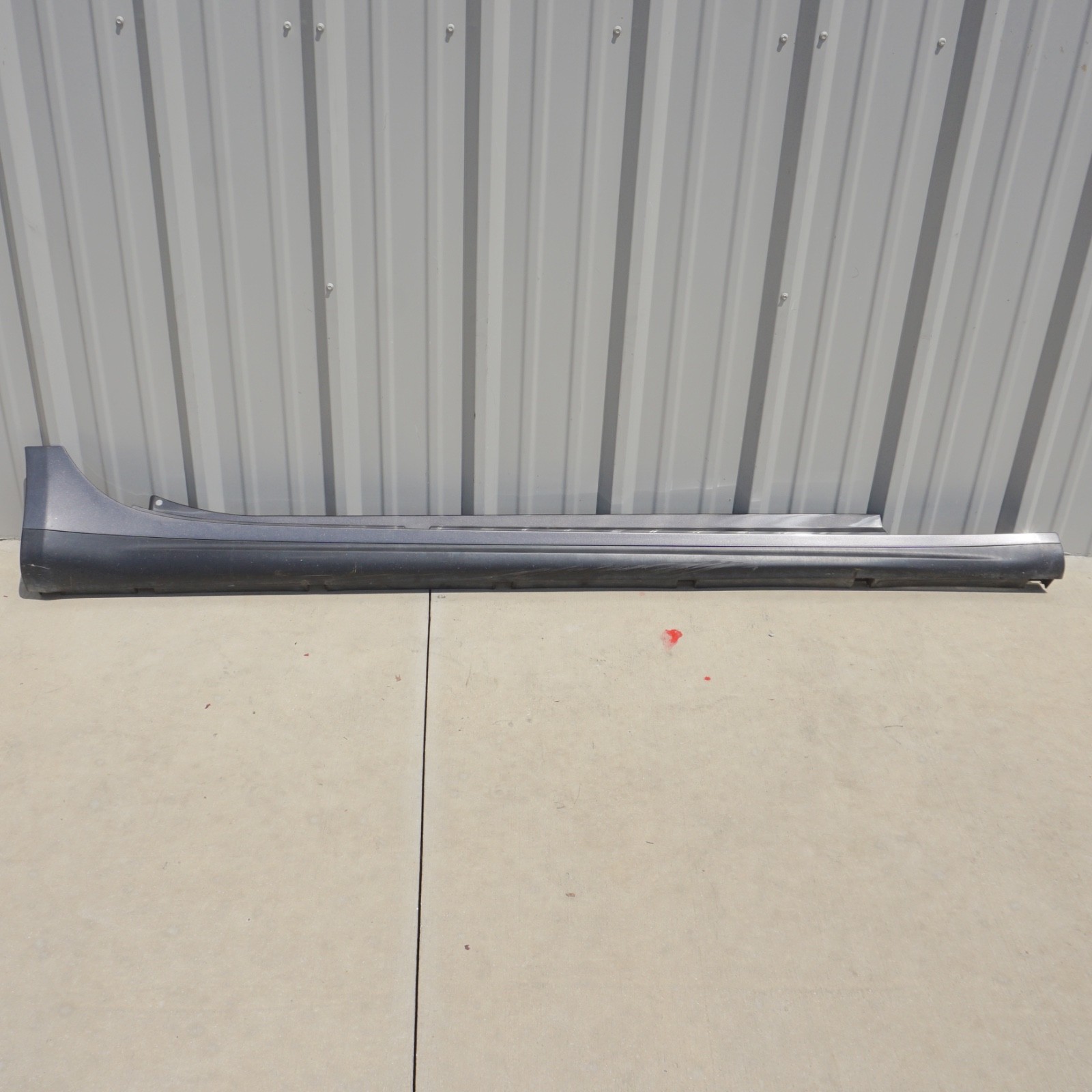 14-17 Maserati Ghibli Right Passenger Side Rocker Skirt Molding Trim Panel OEM