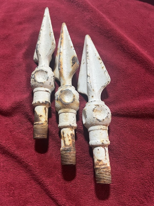 Vintage 9-1/2” Cast Iron Threaded Spear Finial Fence Toppers, Lot of 3.