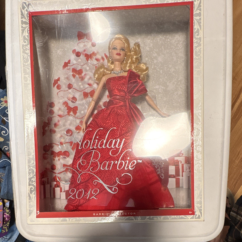 Barbie Holiday Barbie 2012 Collector Edition Doll W3465 Barbie Collector