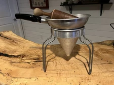 Vintage WearEver 475 Sieve Food Mill Colander Strainer & Wooden Masher pestle