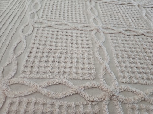 Vintage Chenille Bedspread Blanket 100" x 72" Pastel Pink - Picture 6 of 14
