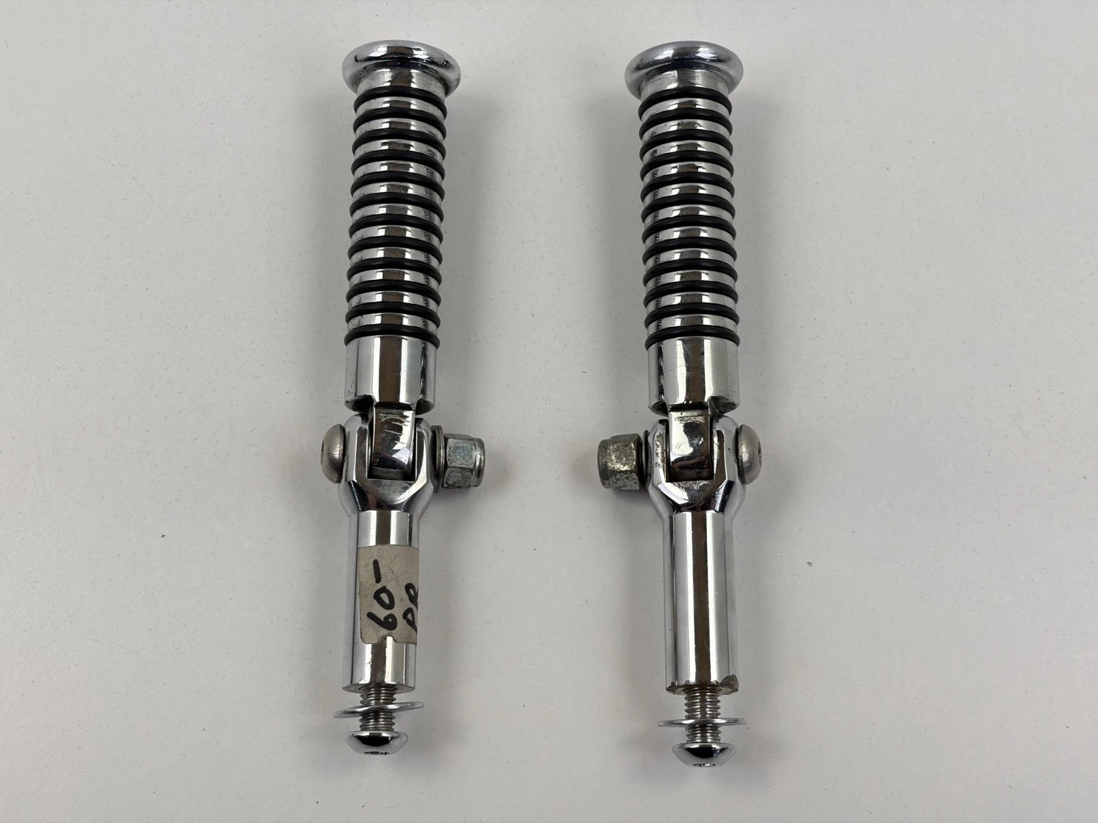 Harley-Davidson Chrome Passenger Foot Pegs Pair