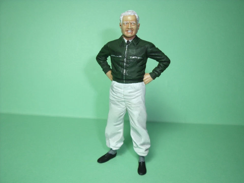 1/18 FIGURE  MIKE HAWTHORN  VROOM PAINTED  FOR  CMC  GP REPLICAS  EXOTO  CMR - Image 2 of 3