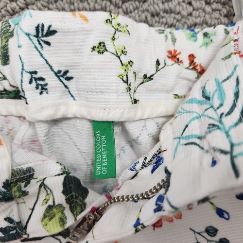 UNITED COLORS OF BENETTON Kids Girl's Corduroy Floral Shorts Size XXS (3-4Yo) - Picture 3 of 4