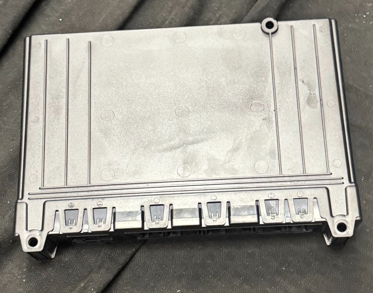 2021 Peterbilt 379 / Kenworth VECU 12V Cab Control Module P