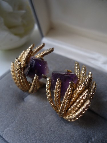CHRISTIAN DIOR Huge Natural Amethyst Signed Vintage 1966 Gold Tone Clip Earrings - Picture 2 of 12