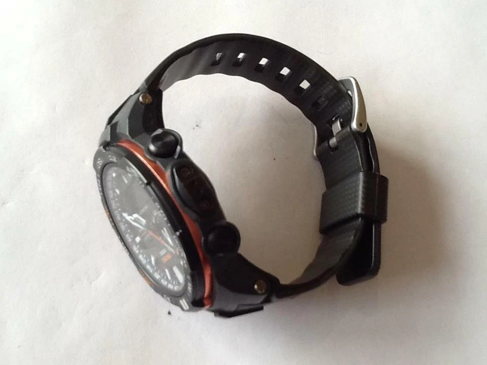 Pre owned Casio 5365 Protrek Men s Tough Solar Watch. Black. PRW 6000Y