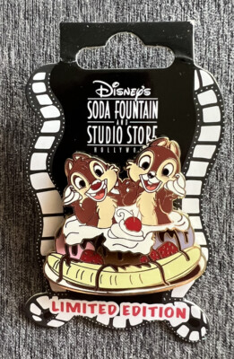 DISNEY DSF DSSH HTF CHIP & DALE YOGA BANANA SPLIT LE SURPRISE