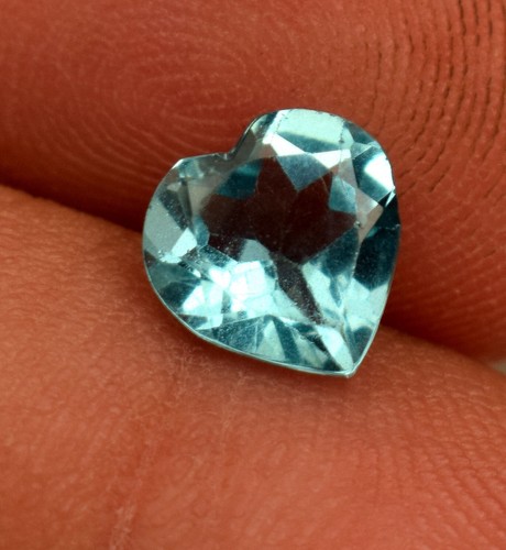 Piedra preciosa de apatita azul verdoso natural certificada 1,05 quilates corte corazón suelta - Imagen 2 de 5