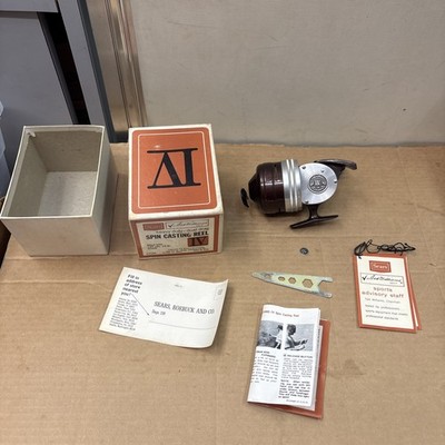 Vintage Ted Williams IV Model 535.312941 EN Fishing Reel With Box