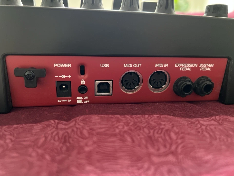 Akai Professional MPK49 USB/MIDI Keyboard Controller - Bild 3 von 3