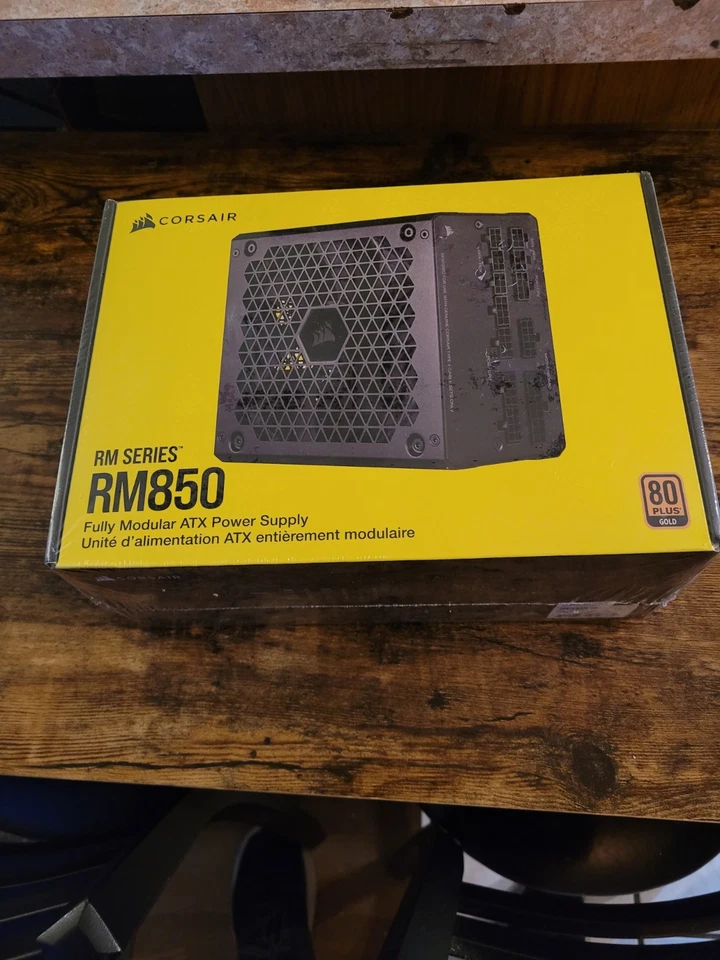 Corsair RM850 850W Fully Modular ATX Power Supply  80 Plus Gold RM Series Sealed - Image 2 of 4