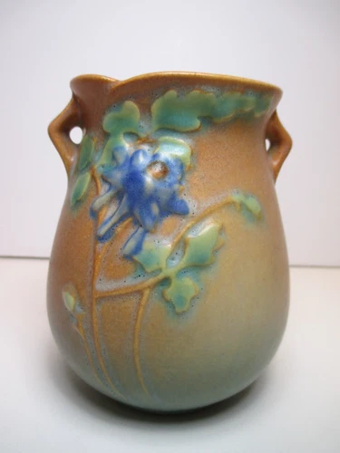 Vtg 1940s Roseville Art Pottery USA 12-4" Columbine Vase Orange