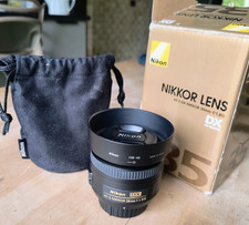Nikon AF-S DX NIKKOR 35mm f/1.8G Lens + Hood + Box ? Very good Condition