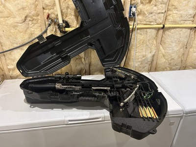 CenterPoint Sniper Elite 370 whisper Crossbow, Scope, bolts, case all included