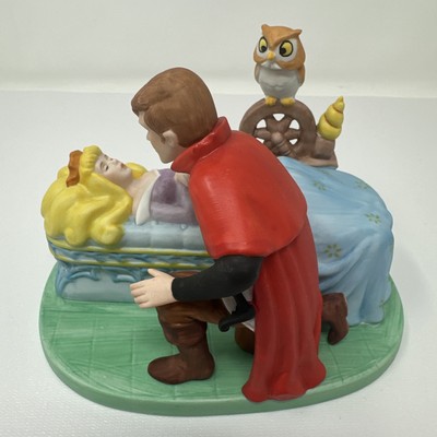 Disney Sleeping Beauty Figurine Princess Aurora & Prince Owl Spinning Wheel VTG 