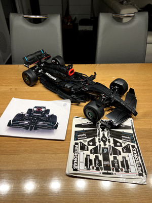 Mercedes-AMG F1 W14 E Performance - Klemmbausteine - NOBRAND (Lego)